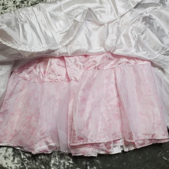 Disney Princess Light-Up Petticoat - Picture 2 of 5